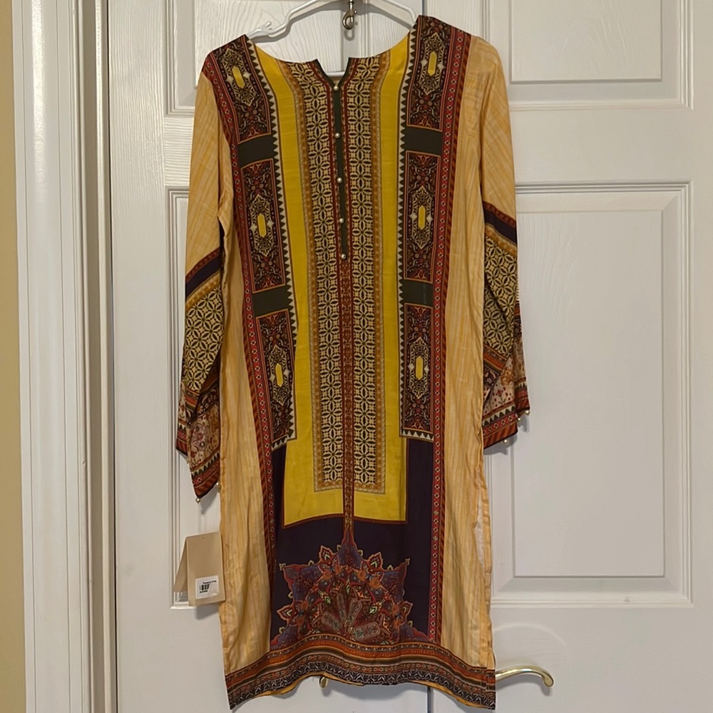 *NEW* THREADS & MOTIFS Kameez Small
